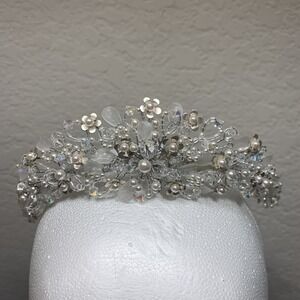 NEW Vtg Faux Pearl & Flower Tiara Crown Bridal Wedding Quinceañera Prom
